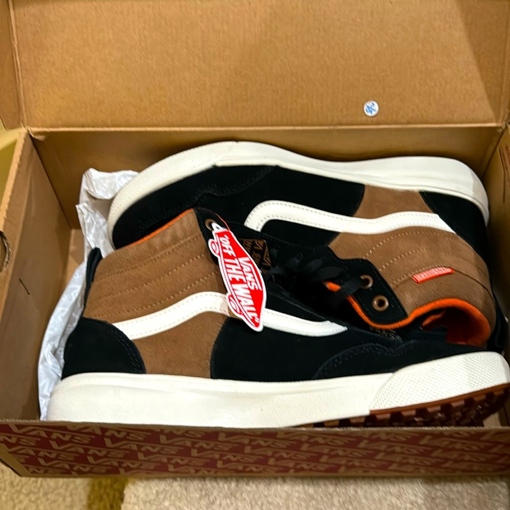 Vans Range Exp Hi V  - men’s size 10 NEW